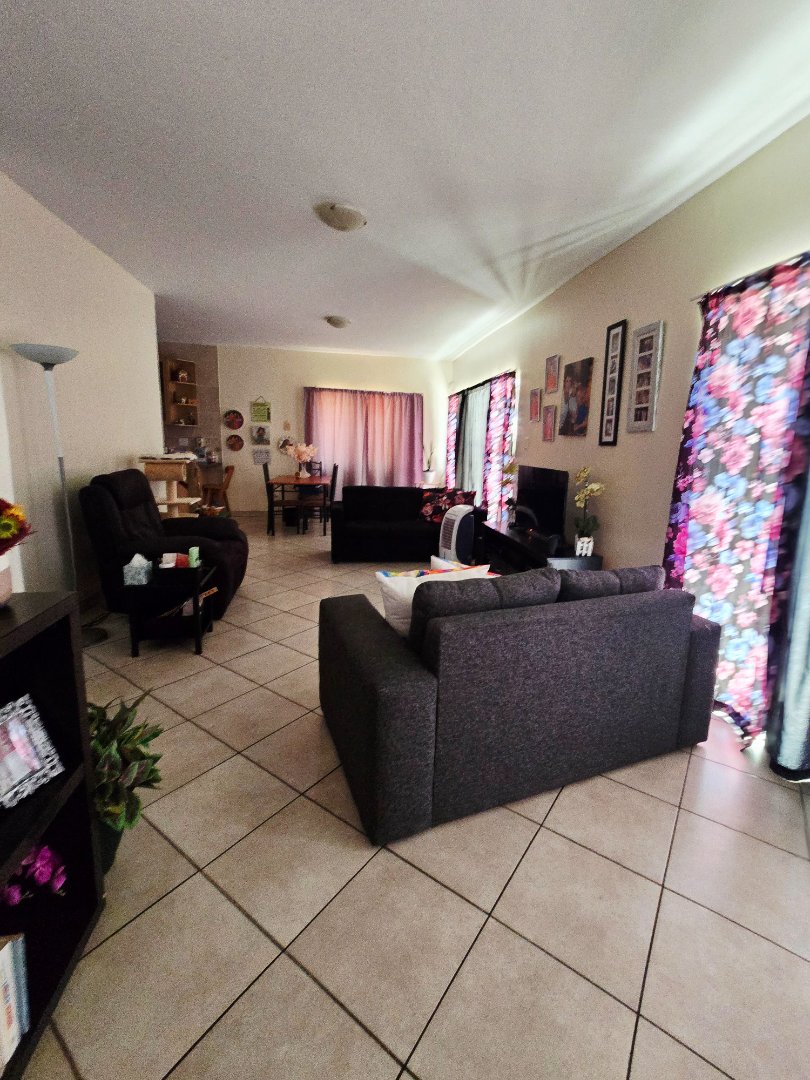 2 Bedroom Property for Sale in Flamwood North West